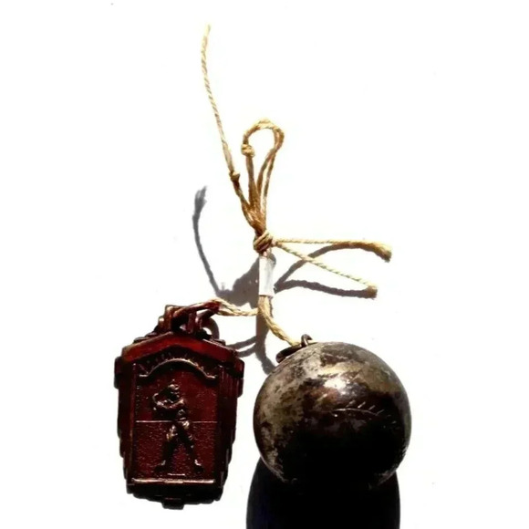 Vintage 1952 3rd Place Metal Baseball W/ Charm Bracelet Or Keychain - Picture 2 of 3